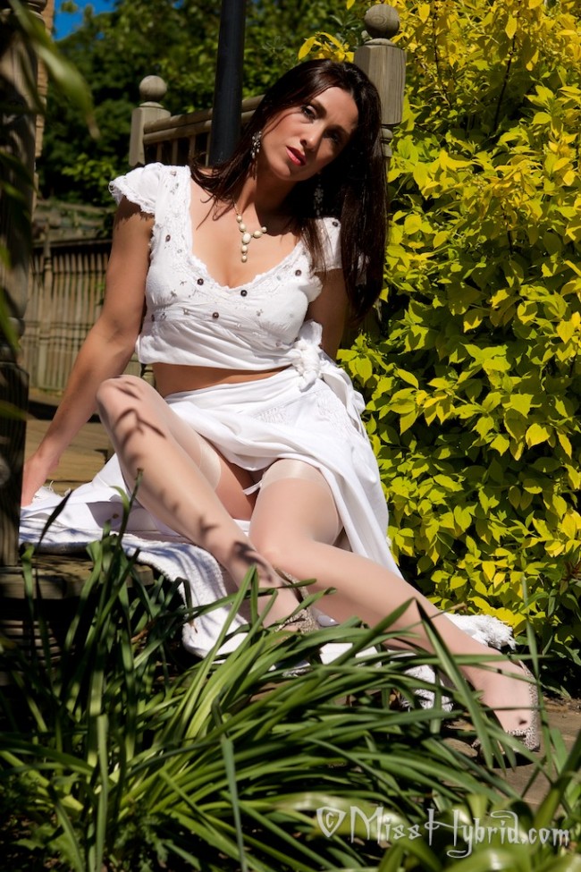 Miss Hybrid fully fashioned nylons outdoors